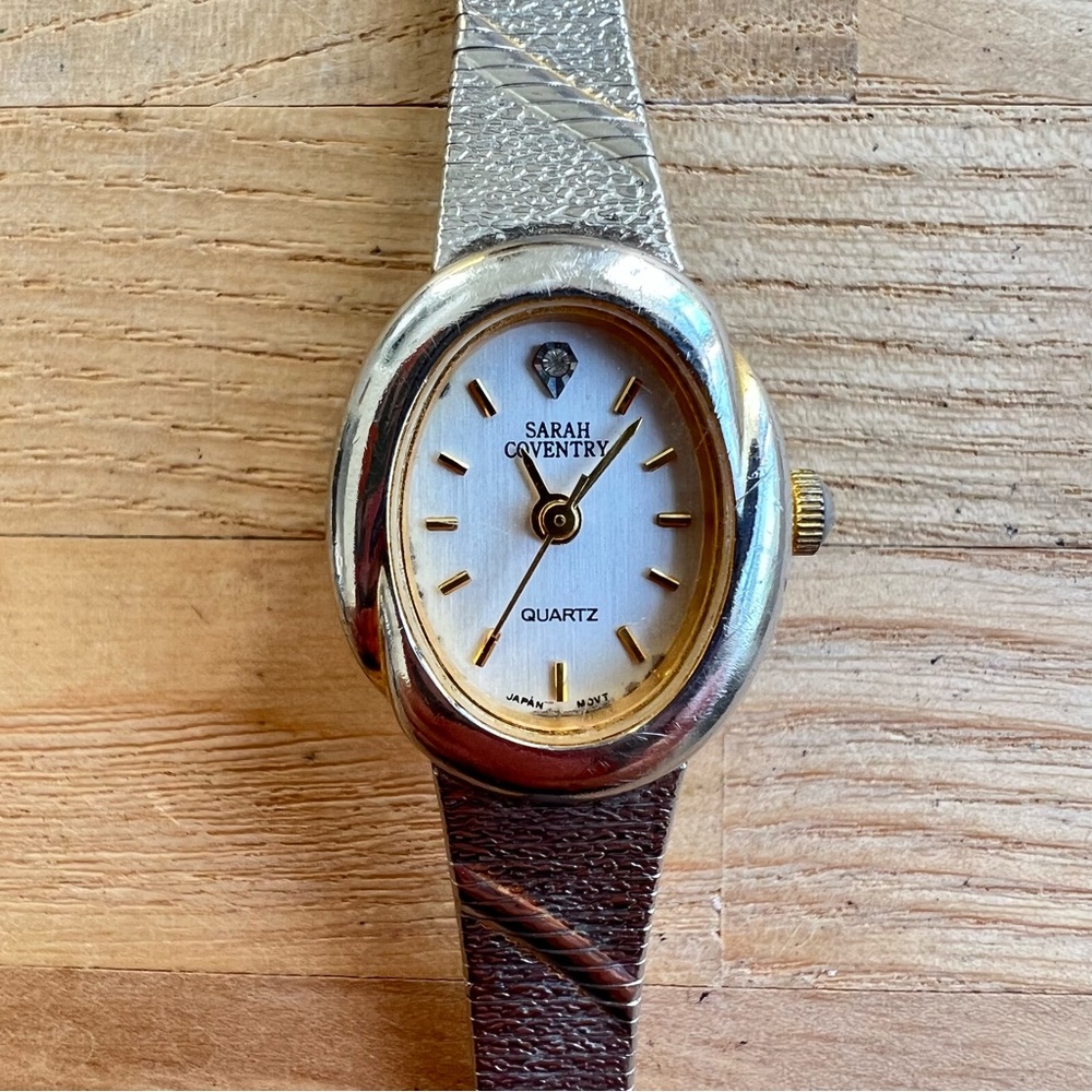 Sarah Coventry ladies oval dress Watch NEW BATTERY